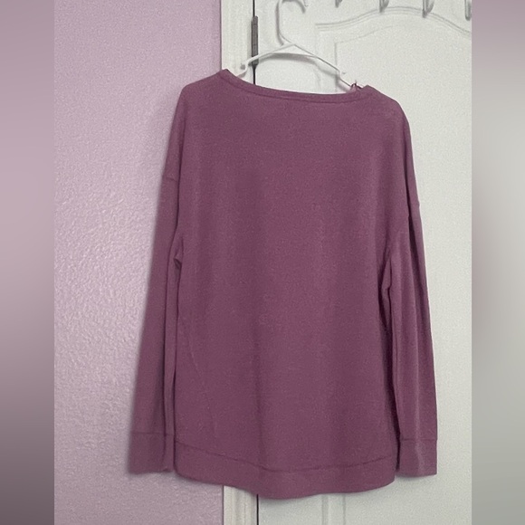 JUICY COUTURE Purple Long Sleeve Top, Size L.63% Polyester 34% Rayon 3% Elastone - Picture 2 of 4